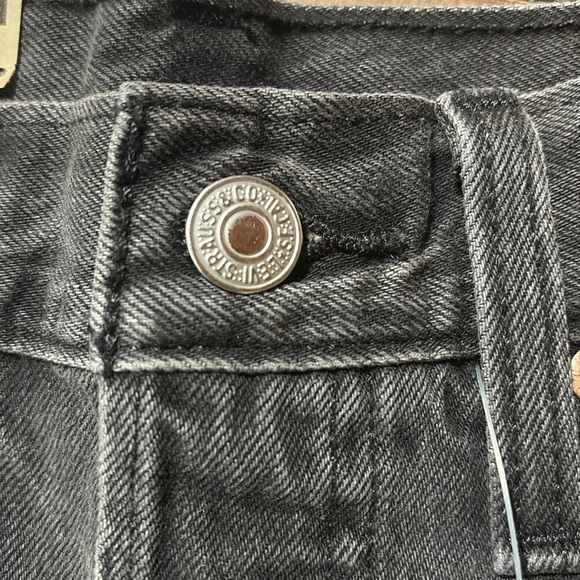 NWT Levi Strauss 501 Black Denim Shorts Size 26 - Picture 5 of 5